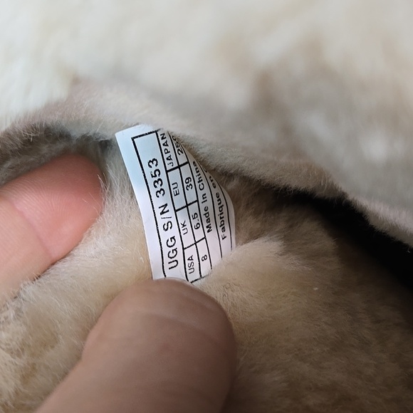 Ugg Australia Women 3353 Sequin-Embellished Sheepskin Boots Shoes Sz 8 - Picture 8 of 12